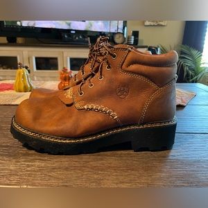 Ariat Lace Up Boots Women’s